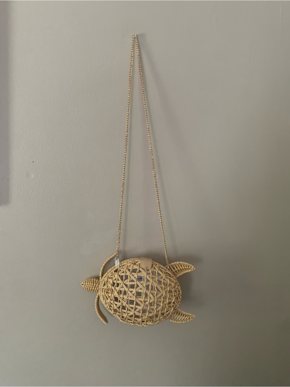 Tommy Bahama Viral Wicker Sea Turtle Crossbody Bag EUC